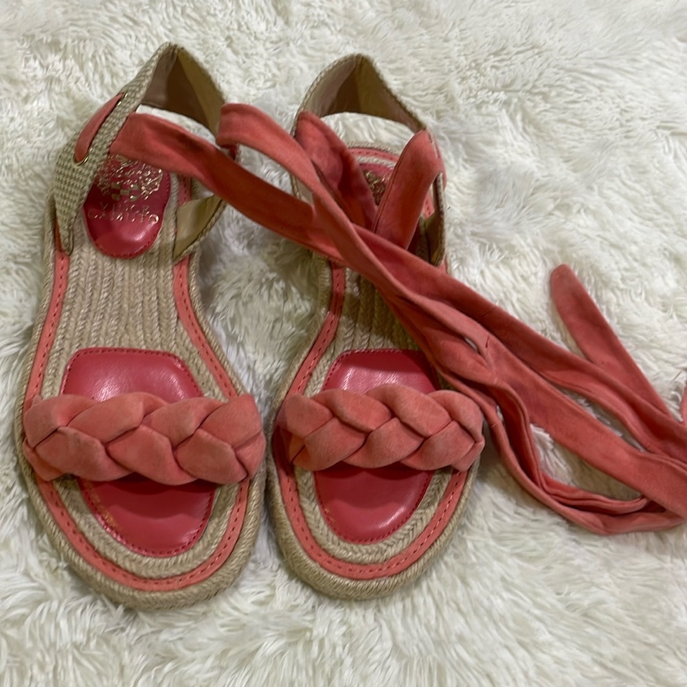 Beautiful Vince Camuto sandals sz 7